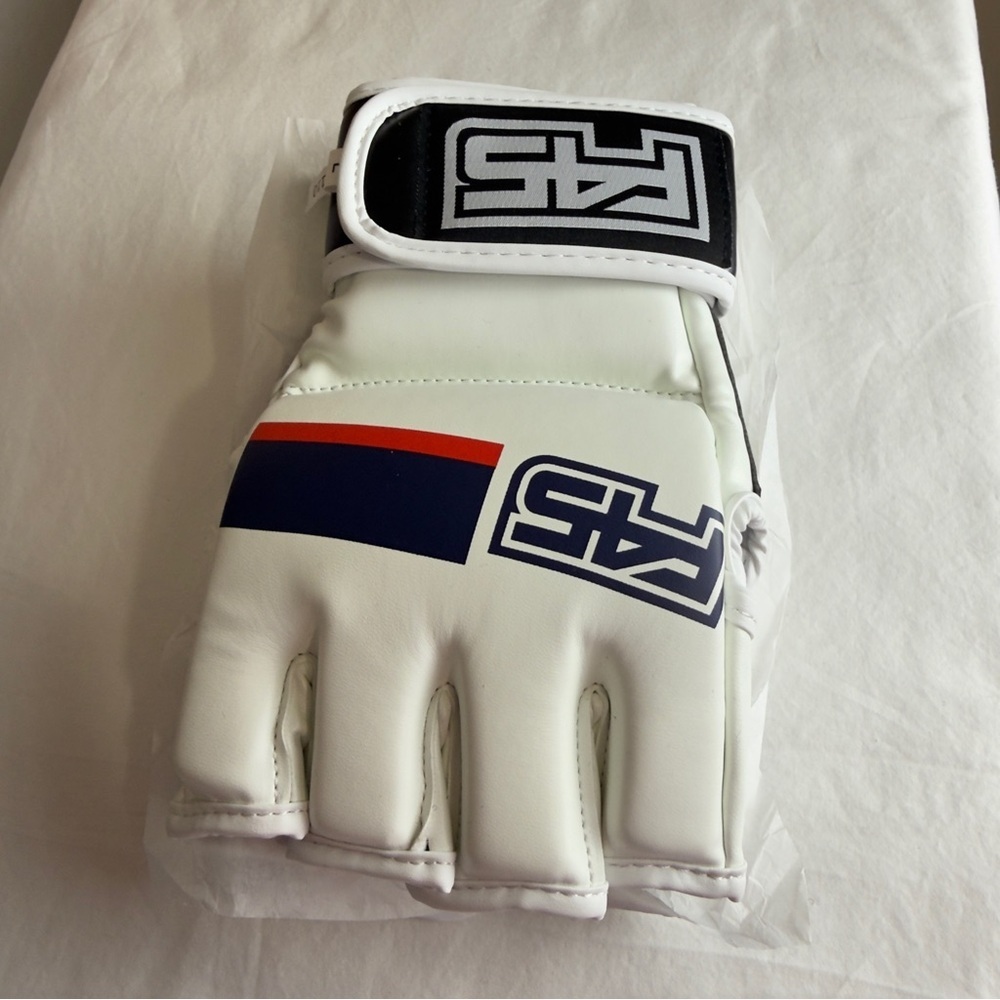 F45 MMA Boxing Gloves L New – Pro Training & Sparring Gear